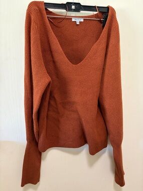 Deep V Ribbed Sweater - Rust